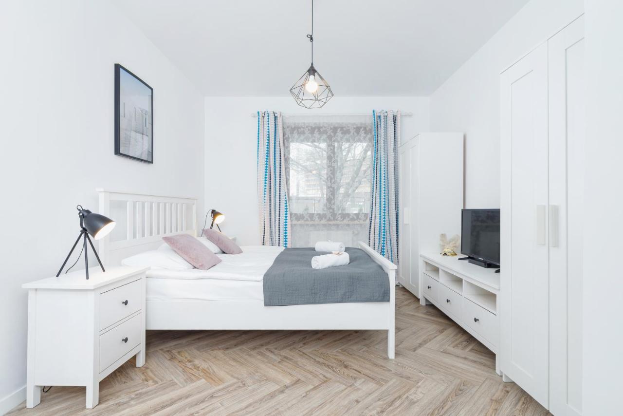 Premium Apartment Ludwinowska Krakow By Noclegi Renters Exteriör bild
