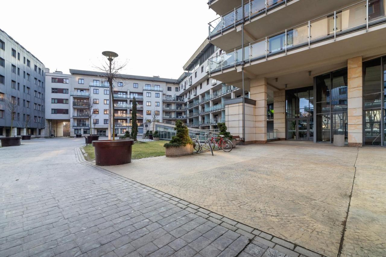 Premium Apartment Ludwinowska Krakow By Noclegi Renters Exteriör bild
